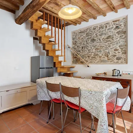 Casa Sabatino A Seravezza * Ruosina