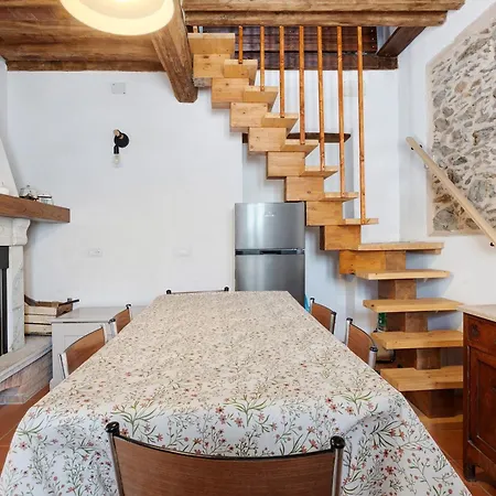 Casa Sabatino A Seravezza Ruosina
